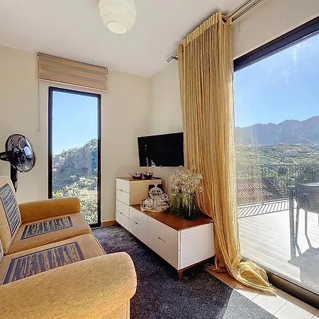 בית נופש Sevenhouse By Atlantic Holiday *